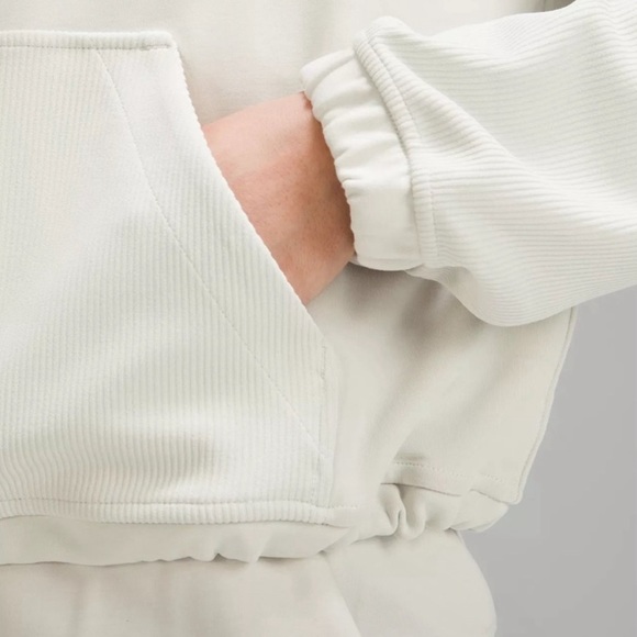 ❗️SOLD❗️Lululemon Brushed Soft Stream (Bone) Half Zip Top [Sz. 2] - Picture 6 of 6